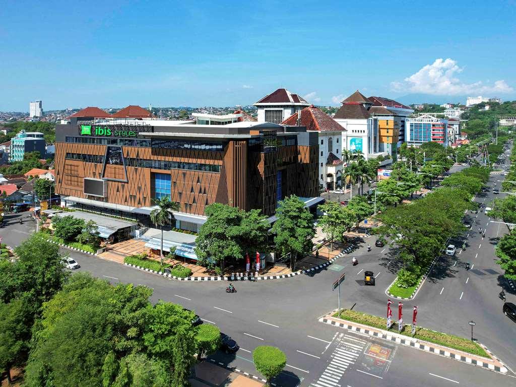 ibis Styles Semarang Simpang Lima Hotel Bagian luar foto